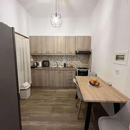 Almia 아파트 코트로나스